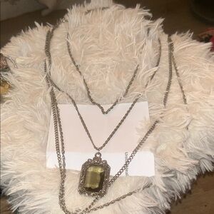 Elegant Silver Filigree Bow Bracelet